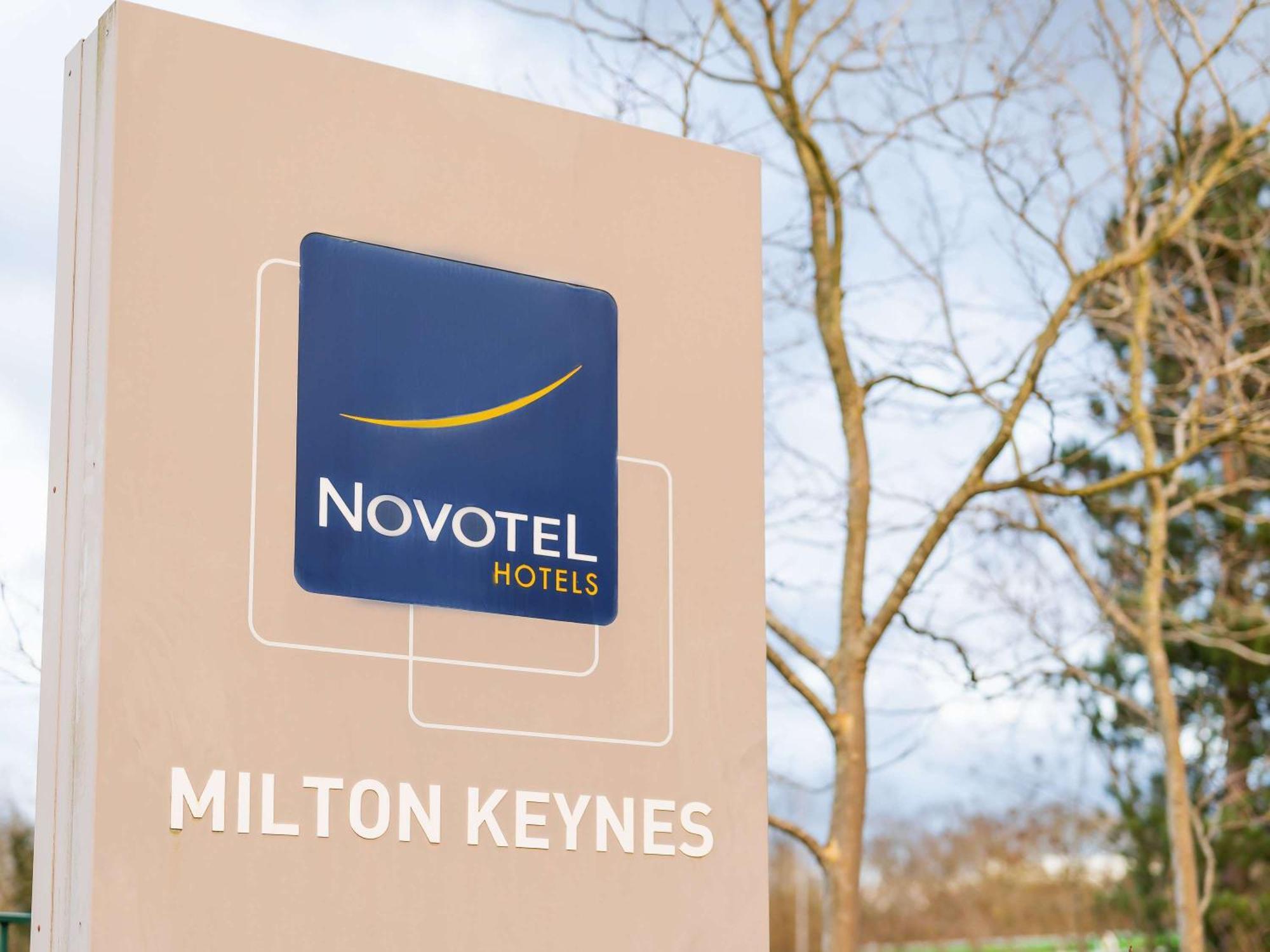 Novotel Milton Keynes Exterior foto